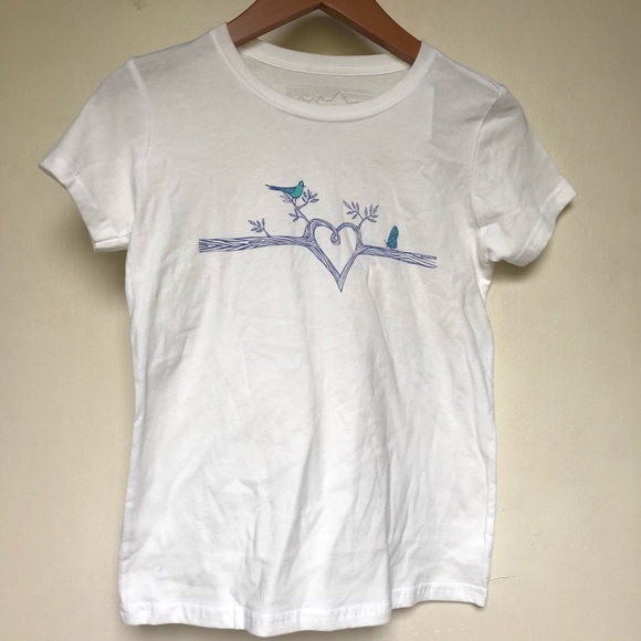 Patagonia Other - Patagonia nature heart graphic tee NWT